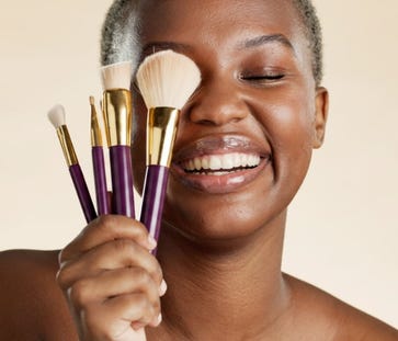 Accessories for Flawless Make-up Looks