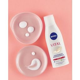 NIVEA Vital - Latte Detergente Delicato - 200 ml