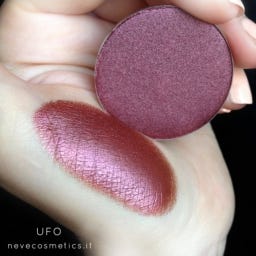 Single Eyeshadow Shades of color from pink to red to purple - Ufo