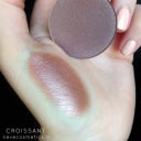 Neve Cosmetics Single Eyeshadow Shades of Brown - Croissant