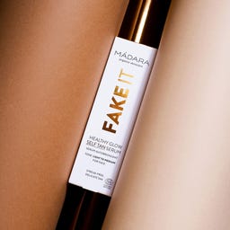 MÁDARA Organic Skincare Healthy Glow Self Tan Serum - 30 ml