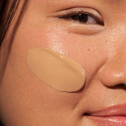 MÁDARA Organic Skincare SKINONYM Semi-Matte Peptide Foundation - 50 Golden Sand
