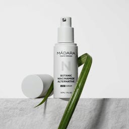 Botanic Niacinamide Alternative 5-in-1 Serum - 30 ml
