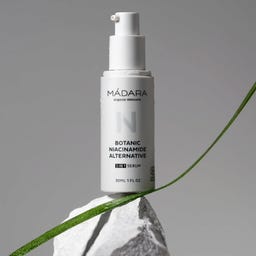 Botanic Niacinamide Alternative 5-in-1 Serum - 30 ml