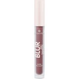essence BLUR SOUFFL&Eacute; matte lip cream