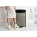 Bo Treteimer mit Kunststoffeinsatz, 60 Liter - Platinum