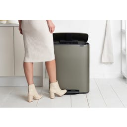 Bo Treteimer mit Kunststoffeinsatz, 60 Liter - Platinum