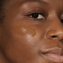 MÁDARA Organic Skincare SKINONYM Semi-Matte Peptide Foundation