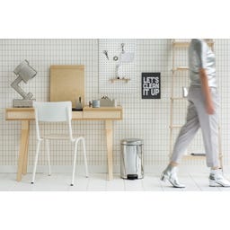 Pedalsoptunna Newicon 12 L med Plastinsats