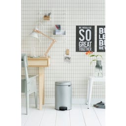 Pedalsoptunna Newicon 12 L med Plastinsats