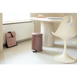 Pedalsoptunna Newicon 12 L med Plastinsats
