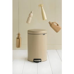 NewIcon - Pattumiera a Pedale 20 L con Inserto in Plastica