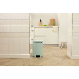 NewIcon - Pattumiera a Pedale 20 L con Inserto in Plastica