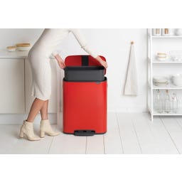 Bo Pedalbehållare 60 liter med Plastinsats