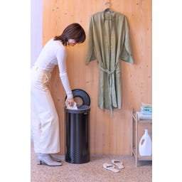 Brabantia Wäschebox 35 Liter mit Kunststoffdeckel