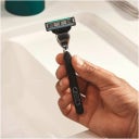 Gillette Razor Mach3 + 8 System Blades - 1 Pc