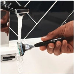 Gillette Razor Mach3 + 8 System Blades - 1 Pc