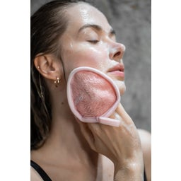 Quantum Clean Face Make-up Remover & Silicone Cleansing Pad - 1 kos