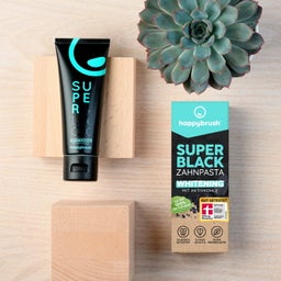happybrush SuperBlack zobna pasta - 75 ml
